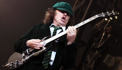 ac-dc-angus-young